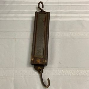 Scales -Vintage Farm / Cotton Scales - Rusty & Dusty- Need Oiling- As Is
